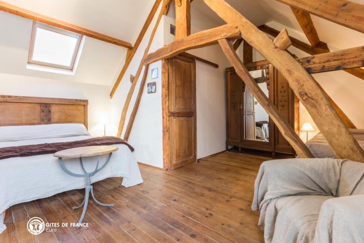 Ferme De La Cacheterie, Bed & Breakfast Fleury-la-Foret ภายนอก รูปภาพ