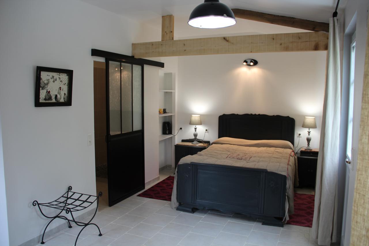 Ferme De La Cacheterie, Bed & Breakfast Fleury-la-Foret ภายนอก รูปภาพ